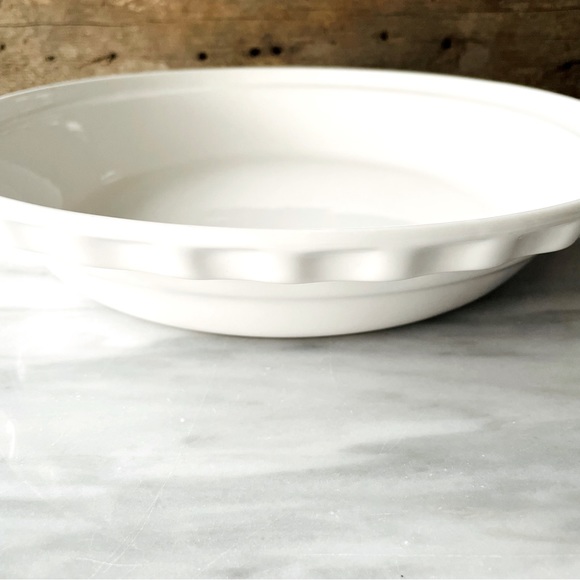 Chantal•NWOT•9.5” Stoneware Deep Pie Dish•Freezer~Oven~Microwave~Dishwasher Safe - Picture 8 of 12
